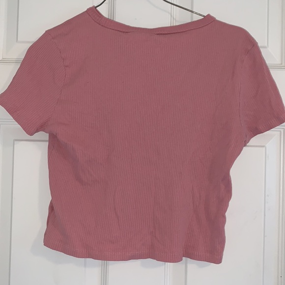 Cute basic pink tee - Picture 2 of 2